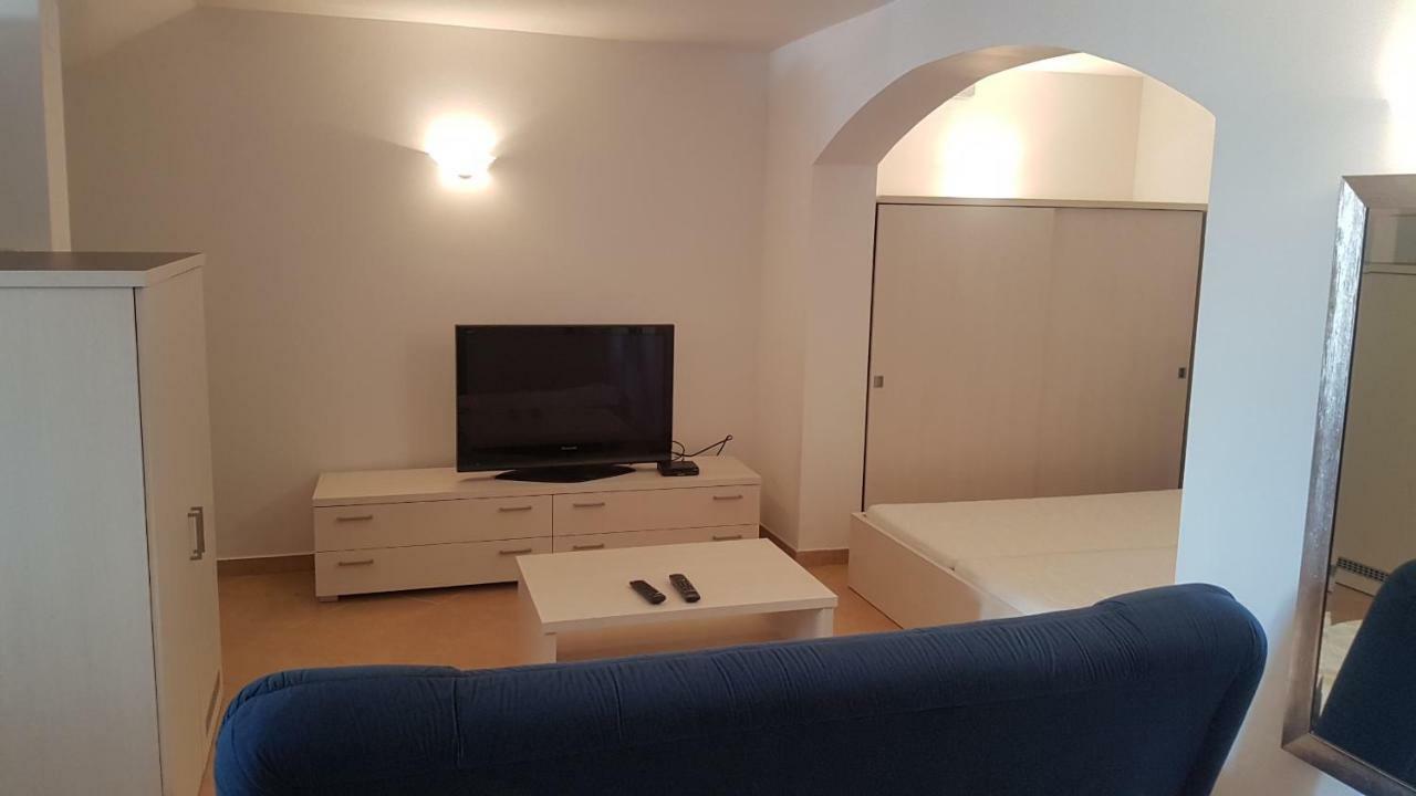 Apartment Katarina Crveni Vrh Exterior foto